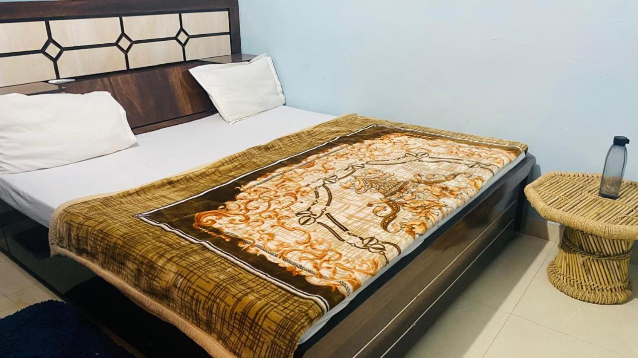 Ram Paying Guest House & Hostel Near By Krishna Janmabhoomi Матхура Екстер'єр фото